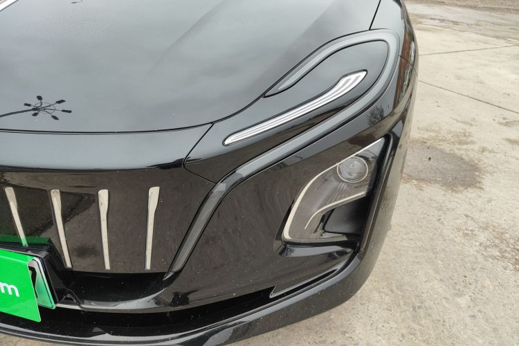 红旗E-QM5 2022款 431km 充电乐享版局部细节36