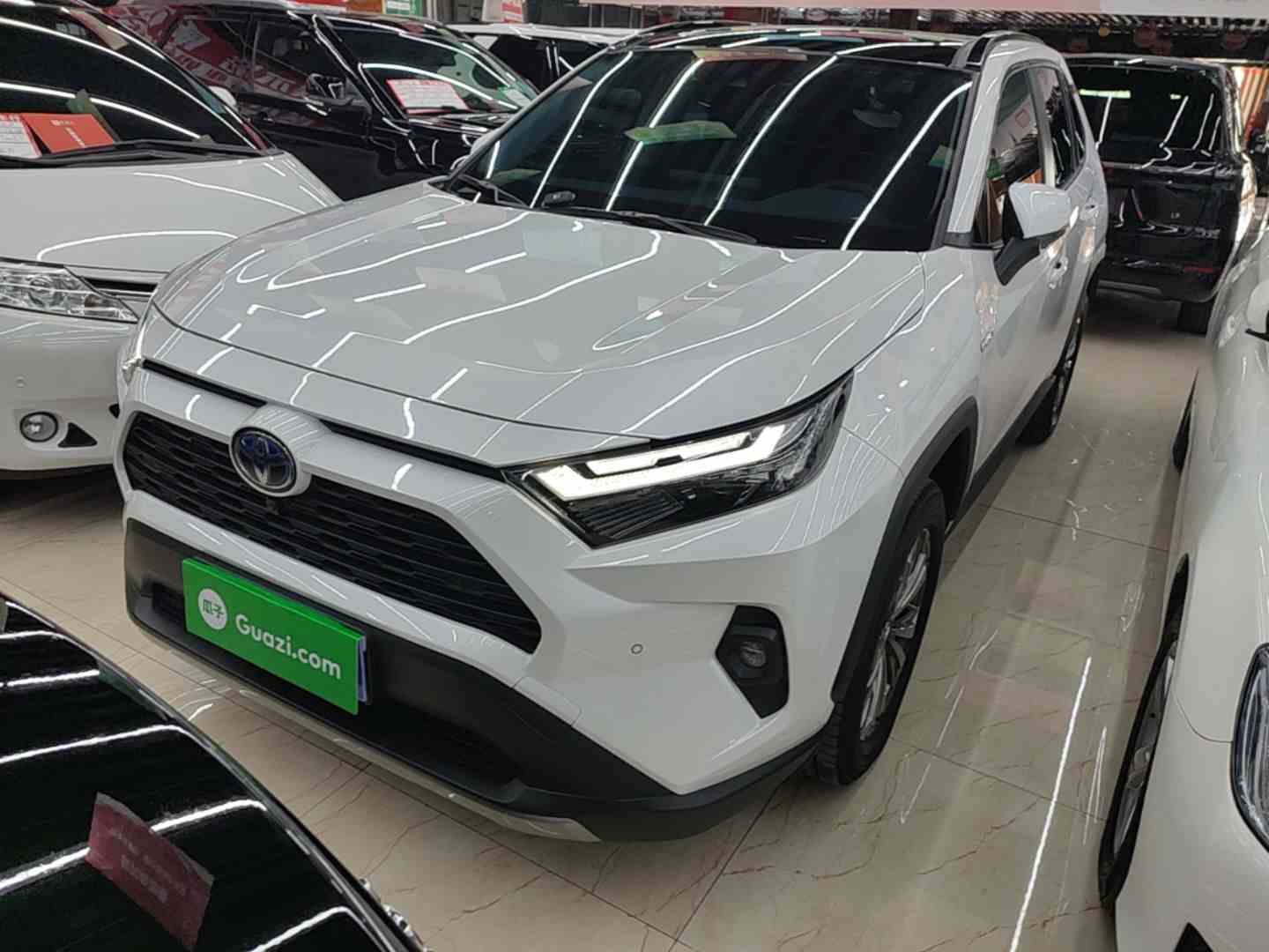 丰田 RAV4荣放 2024款 双擎 2.5L E-CVT两驱精英Plus版(2)