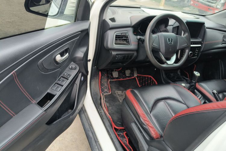 纳智捷 U5 SUV 2017款 1.6L 手动骑士版中控内饰20