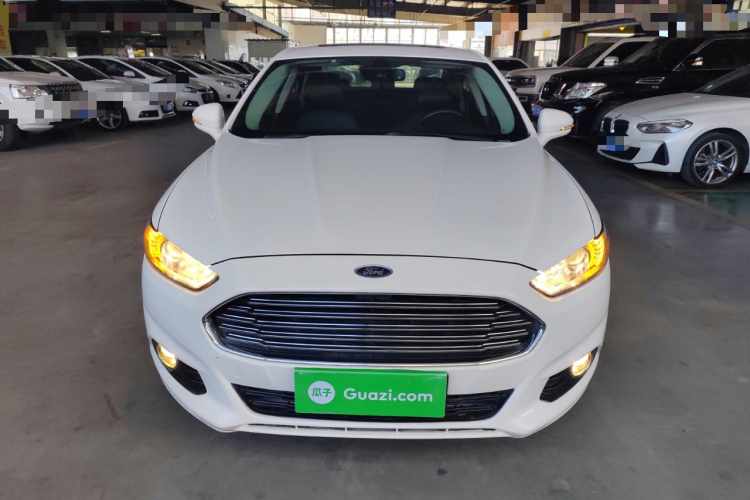 福特 蒙迪欧 2013款 1.5L GTDi180时尚型车身外观2