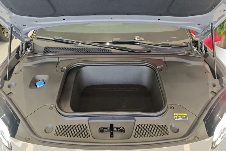 红旗EH7 2024款 760 Pro+ 四驱版局部细节24