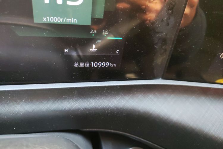 长安UNI-T 2022款 1.5T 运动版 尊贵型中控内饰15