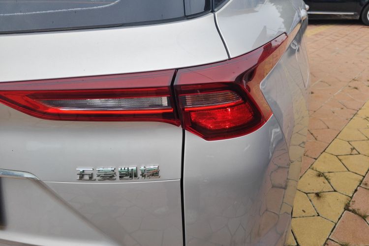 五菱汽车 五菱凯捷 2020款 1.5T 手动精英型车身外观9