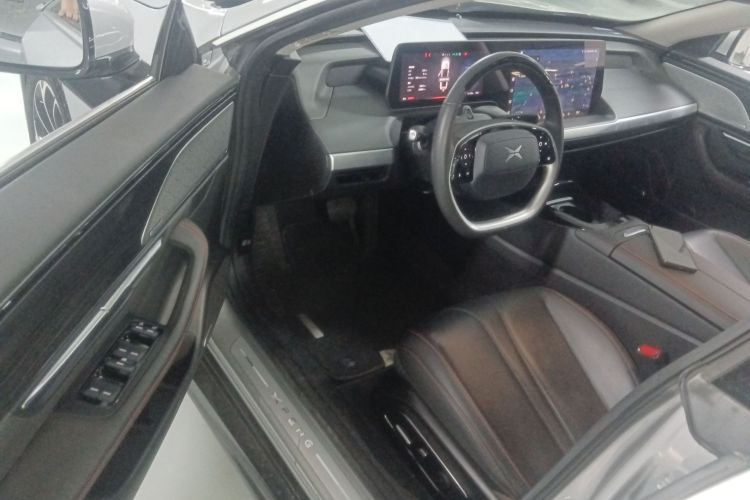 小鹏P7 2022款 625E中控内饰7003