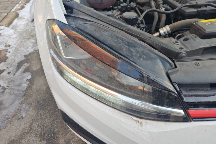 大众 高尔夫 2020款 挚爱版 280TSI DSG舒适型车身外观8