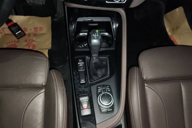 宝马X1 2018款 xDrive20Li 尊享型局部细节18
