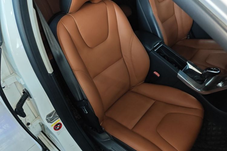 沃尔沃S60 2016款 S60L T4 智远版局部细节41