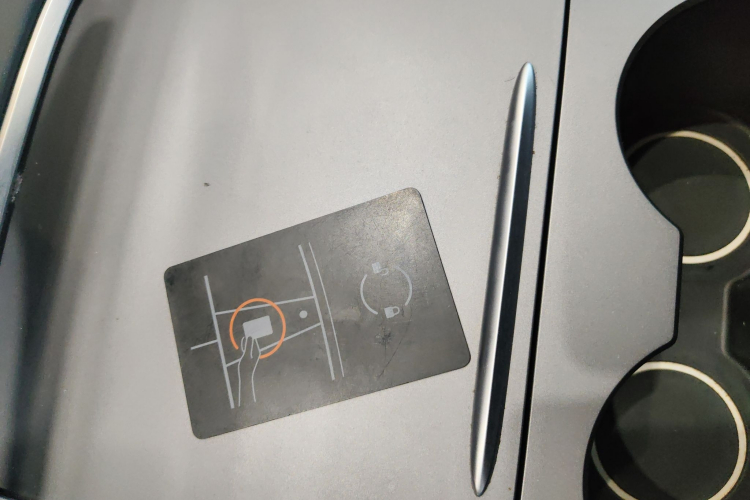 特斯拉 Model 3 2019款 标准续航后驱升级版中控内饰7001