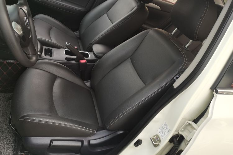 日产 轩逸 2019款 经典 1.6XE CVT舒适版中控内饰19