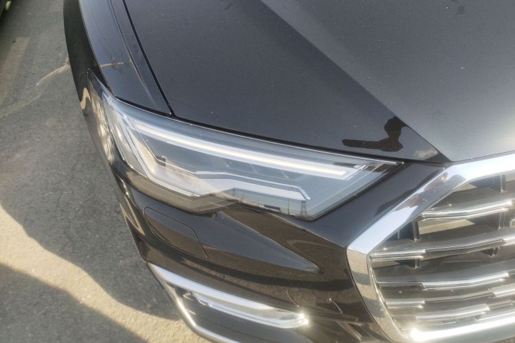 奥迪A6L 2025款 45 TFSI quattro 尊享动感型车身外观8