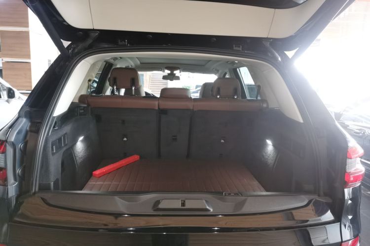 宝马X5(进口) 2020款 xDrive30i M运动套装机舱底盘23