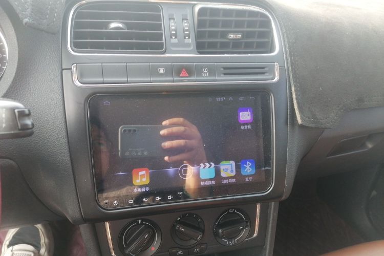 大众 Polo 2014款 1.6L 自动舒适版中控内饰16