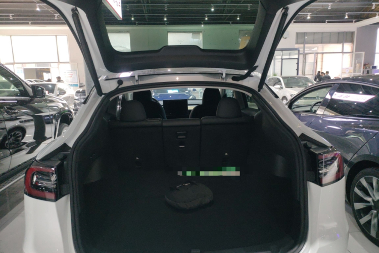 特斯拉 Model Y 2022款 后轮驱动版局部细节23
