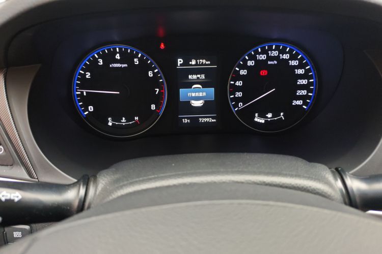 现代 名图 2017款 1.8L 自动尊贵型DLX 国V中控内饰14