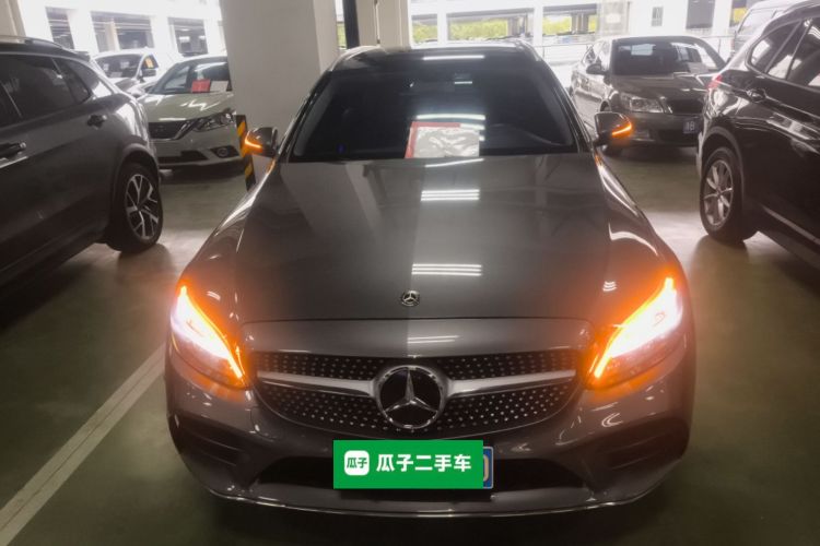 奔驰C级(进口) 2019款 C 260 旅行轿车车身外观2