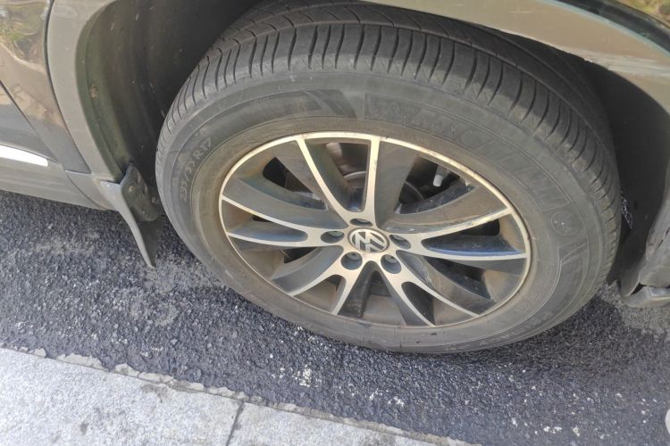 大众 途观 2013款 1.8TSI 自动四驱豪华型车身外观6007