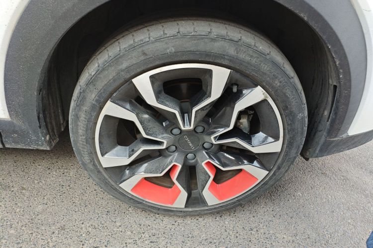 领克06 2020款 1.5T 耀Halo车身外观10