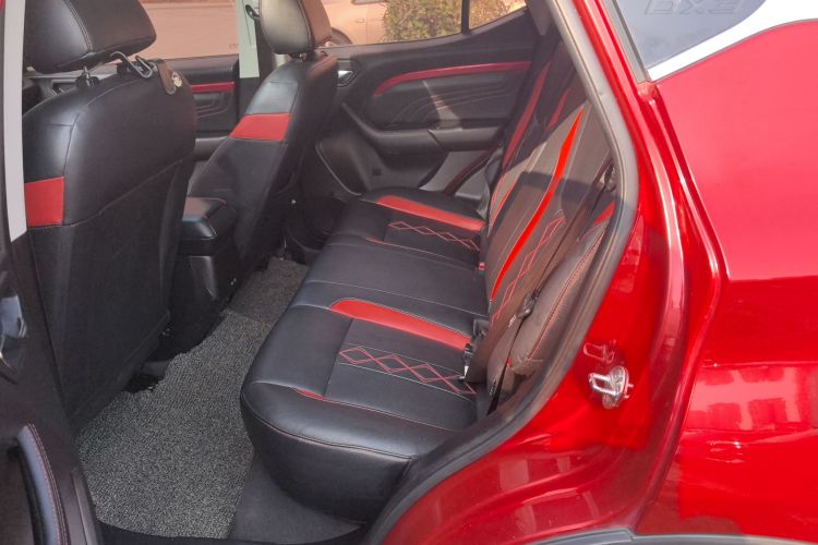 东南DX3 2018款 1.5T SRG 手动尊贵型中控内饰21