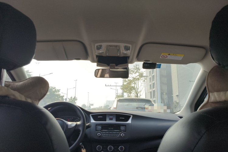 日产 轩逸 2019款 经典 1.6XE CVT舒适版中控内饰22