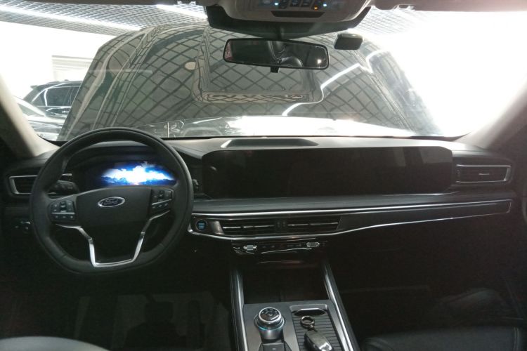 福特 探险者 2023款 EcoBoost 285 四驱风尚plus版 6座中控内饰12