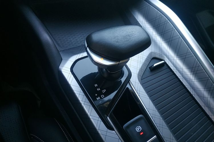 吉利汽车 星瑞 2021款 2.0TD 豪华型中控内饰18