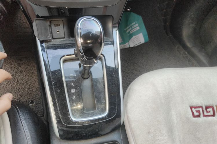 日产 轩逸 2016款 1.6XL  CVT尊享版中控内饰18