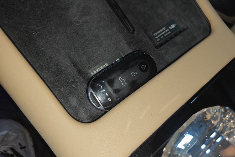 鸿蒙智行 问界M7 2024款 1.5T 后驱Plus版 5座中控内饰11