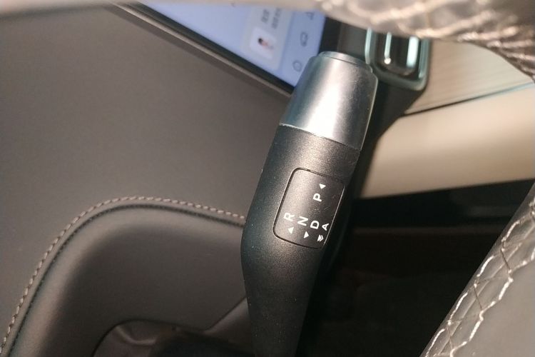 理想汽车 理想L6 2024款 Pro中控内饰18