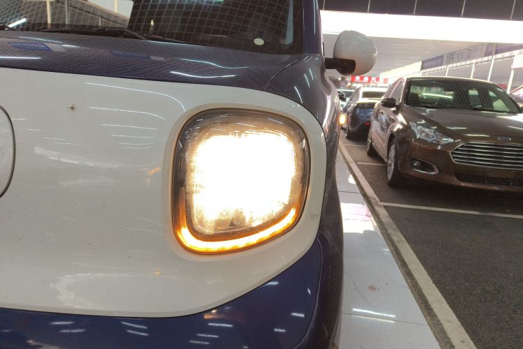 奔腾小马 2024款 170km 活力马局部细节36