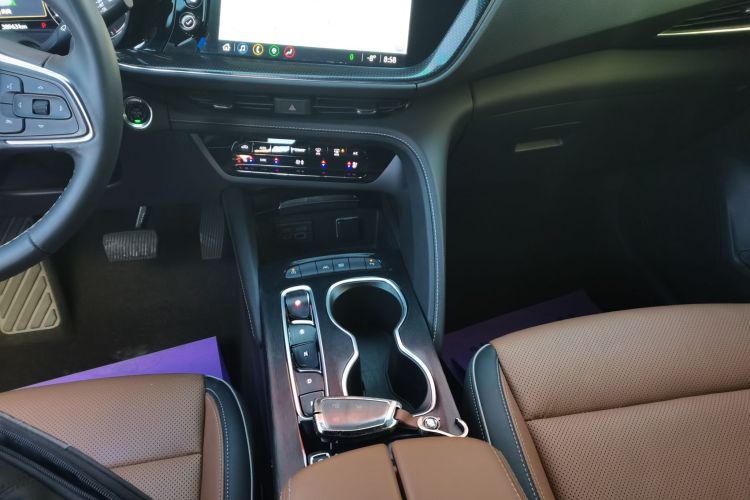 别克 2020款 昂科威S 652T 两驱限量S运动版中控内饰18