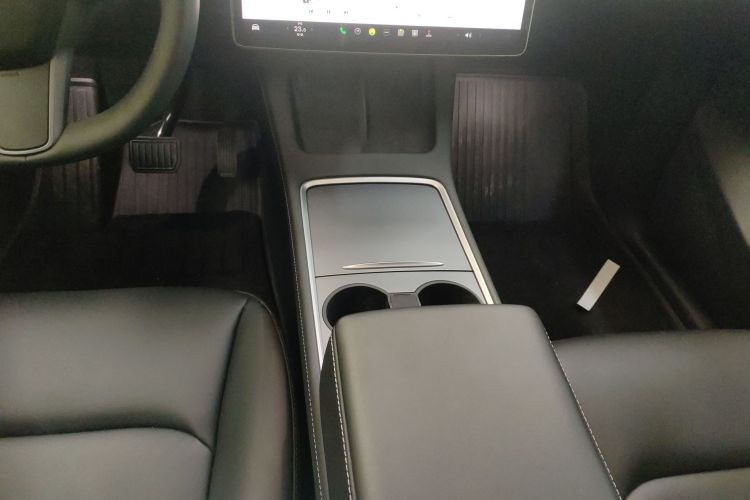 特斯拉 Model Y 2022款 改款 后轮驱动版局部细节18