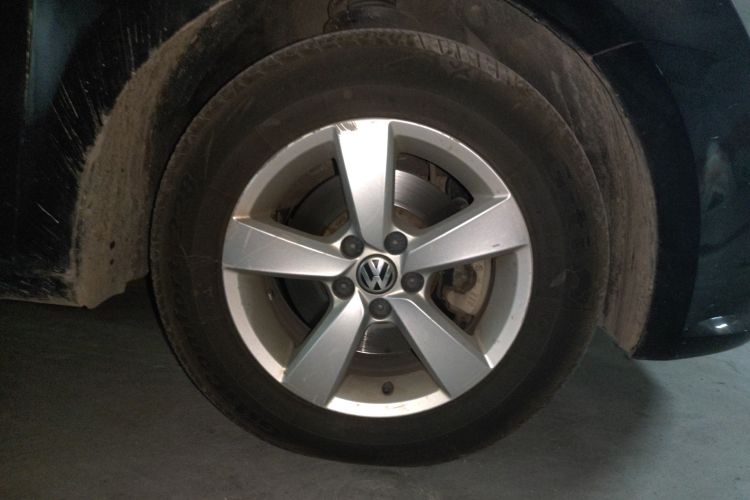 大众 朗逸 2015款 1.6L 自动风尚版车身外观10