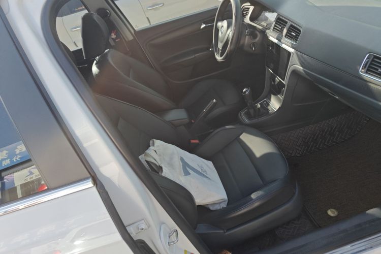 大众 朗行 2013款 1.6L 手动舒适型局部细节41