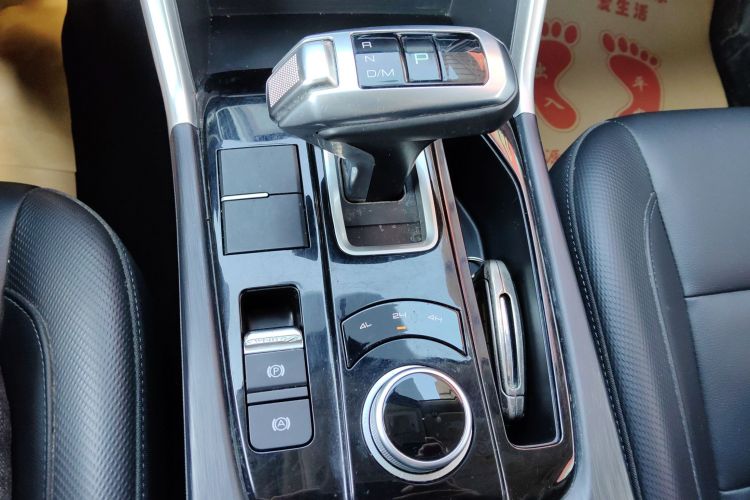 长城 炮 2021款 2.0T商用版自动柴油四驱精英型长箱GW4D20M局部细节18