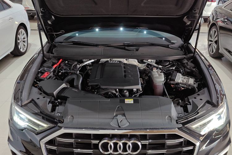 奥迪A6L 2023款 40 TFSI 豪华动感型机舱底盘24