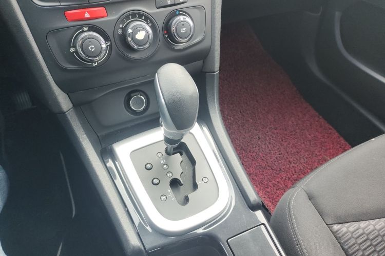 雪铁龙C4L 2014款 1.8L 智驱版 自动劲享型中控内饰18