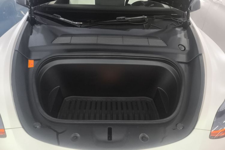 特斯拉 Model Y 2023款 长续航全轮驱动版局部细节24