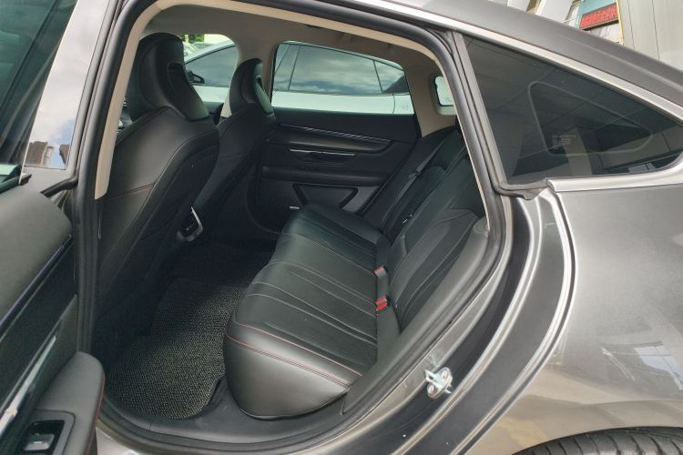 小鹏P7 2022款 625E中控内饰21