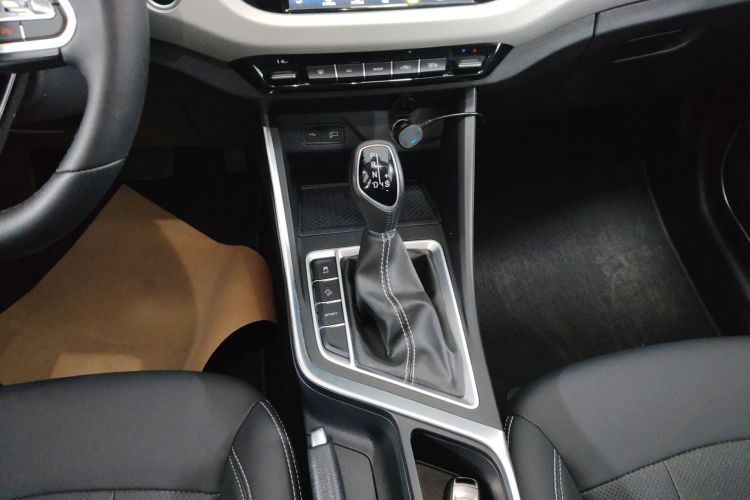 吉利汽车 远景X3 2019款 升级版 1.5L CVT精英型局部细节18