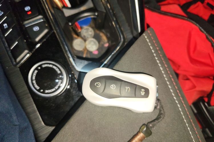 吉利汽车 星越 2020款 高能版 350T 驭星者AWD中控内饰11