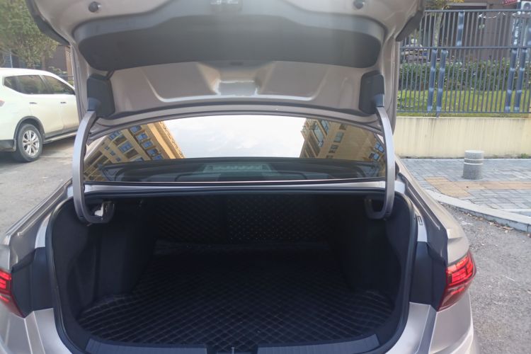 大众 速腾 2021款 280TSI DSG舒适智联版局部细节23