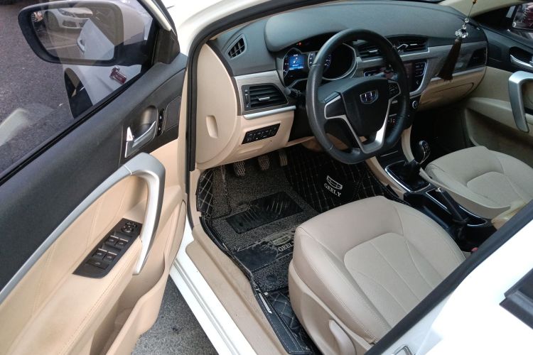 吉利汽车 帝豪 2017款 三厢百万款 1.5L 手动豪华型中控内饰20