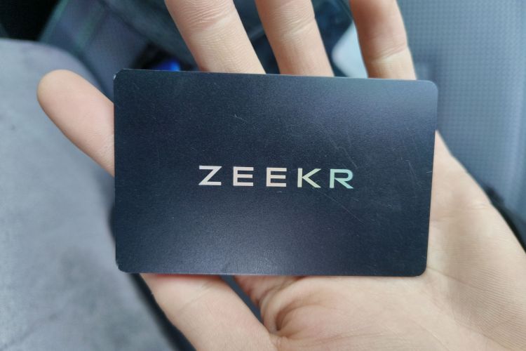 极氪001 2023款 WE版 100kWh中控内饰11