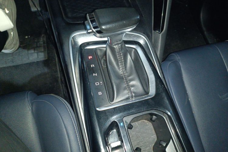 宝骏RS-5 2019款 1.5T CVT超级互联潮动版 国V局部细节18