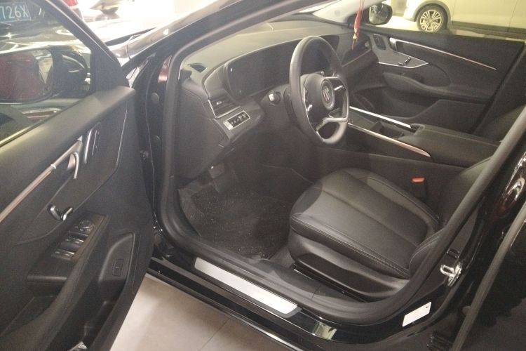 别克 君越 2025款 28T 白金版中控内饰20