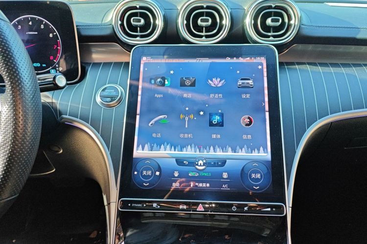 奔驰C级 2022款 改款 C 260 L 运动版中控内饰16