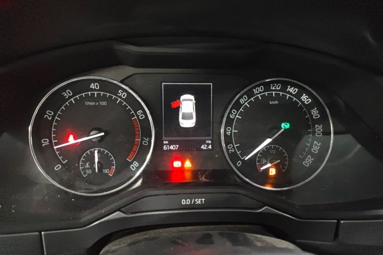 斯柯达 速派 2016款 TSI280 DSG创行版中控内饰14