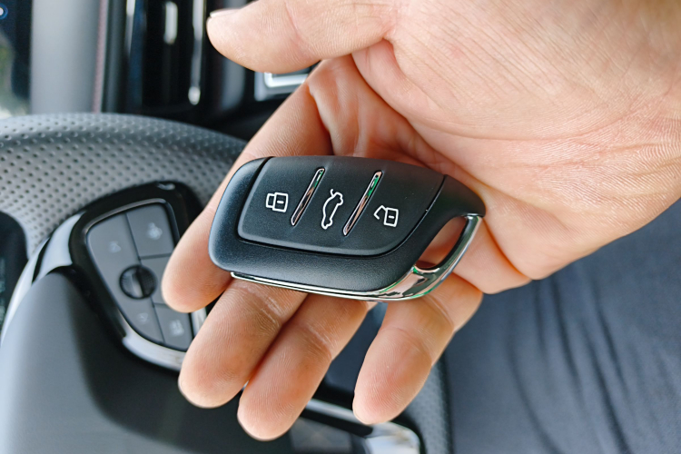 荣威i5 2023款 1.5L CVT尊荣版中控内饰7001