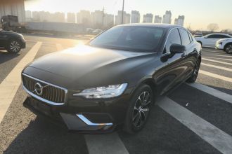 沃尔沃S60 2021款 T4 智逸豪华版