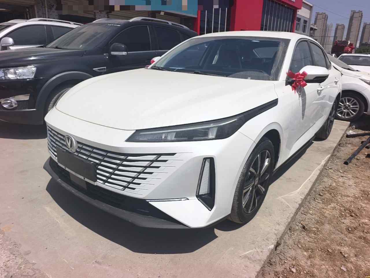 长安 逸动 2025款 蓝鲸 1.5T 500Bar尊贵型(2)